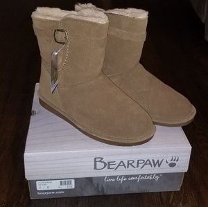 NIB Bear Paw Boots